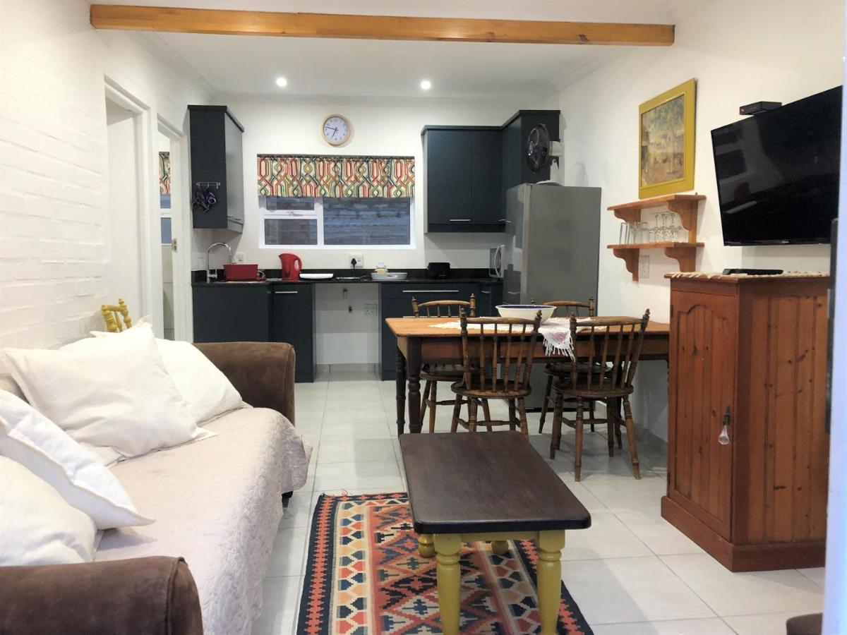 Baylight Accommodation 3 Selfcatering 1 Bedroom Apartment Sleeps 4 Mossel Bay Exterior foto